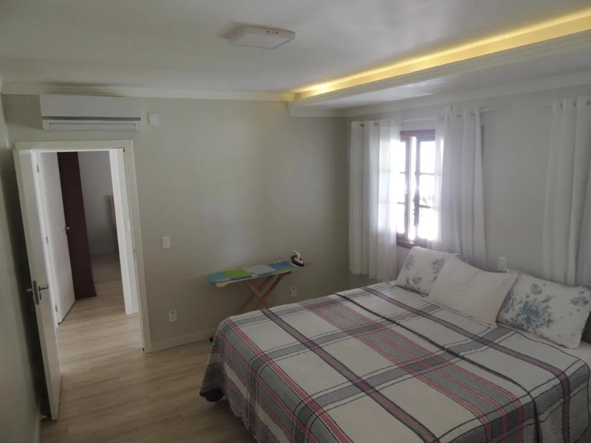 Casa Parque E Kartodromo Villa Penha  Holiday home Penha (Santa Catarina)